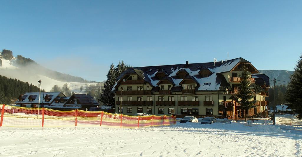 Apartmány a štúdiá Kamzík Donovaly Esterno foto